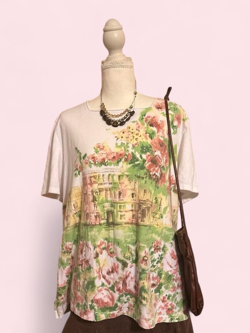 Vintage Vibes Floral Roman Building Top